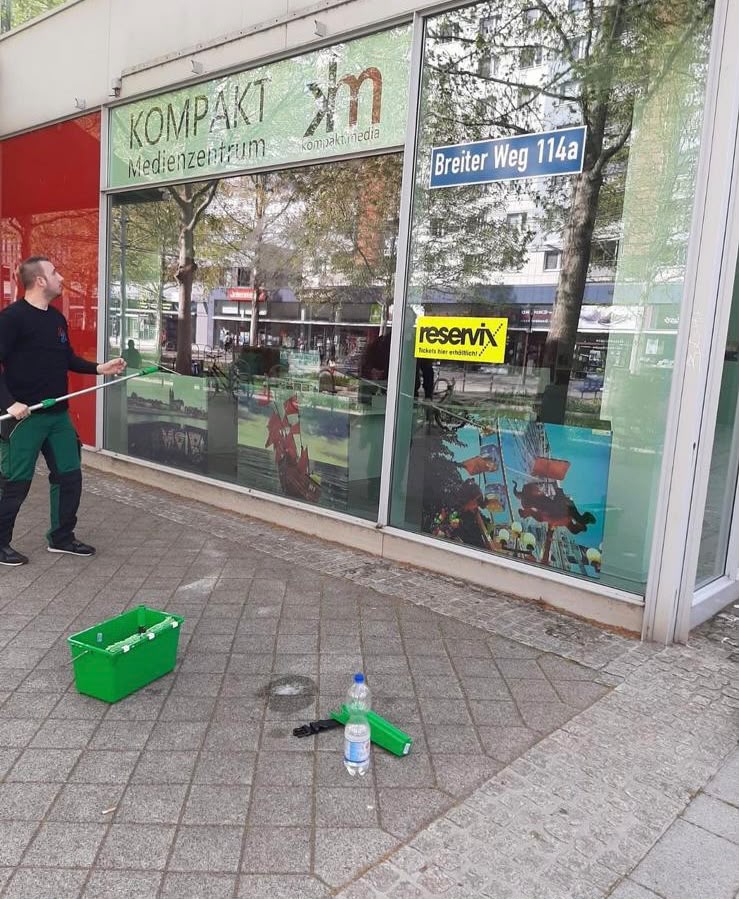 Glasreinigung Breiter weg Magdeburg whatsapp image 2026 09 22 at 19.57.38